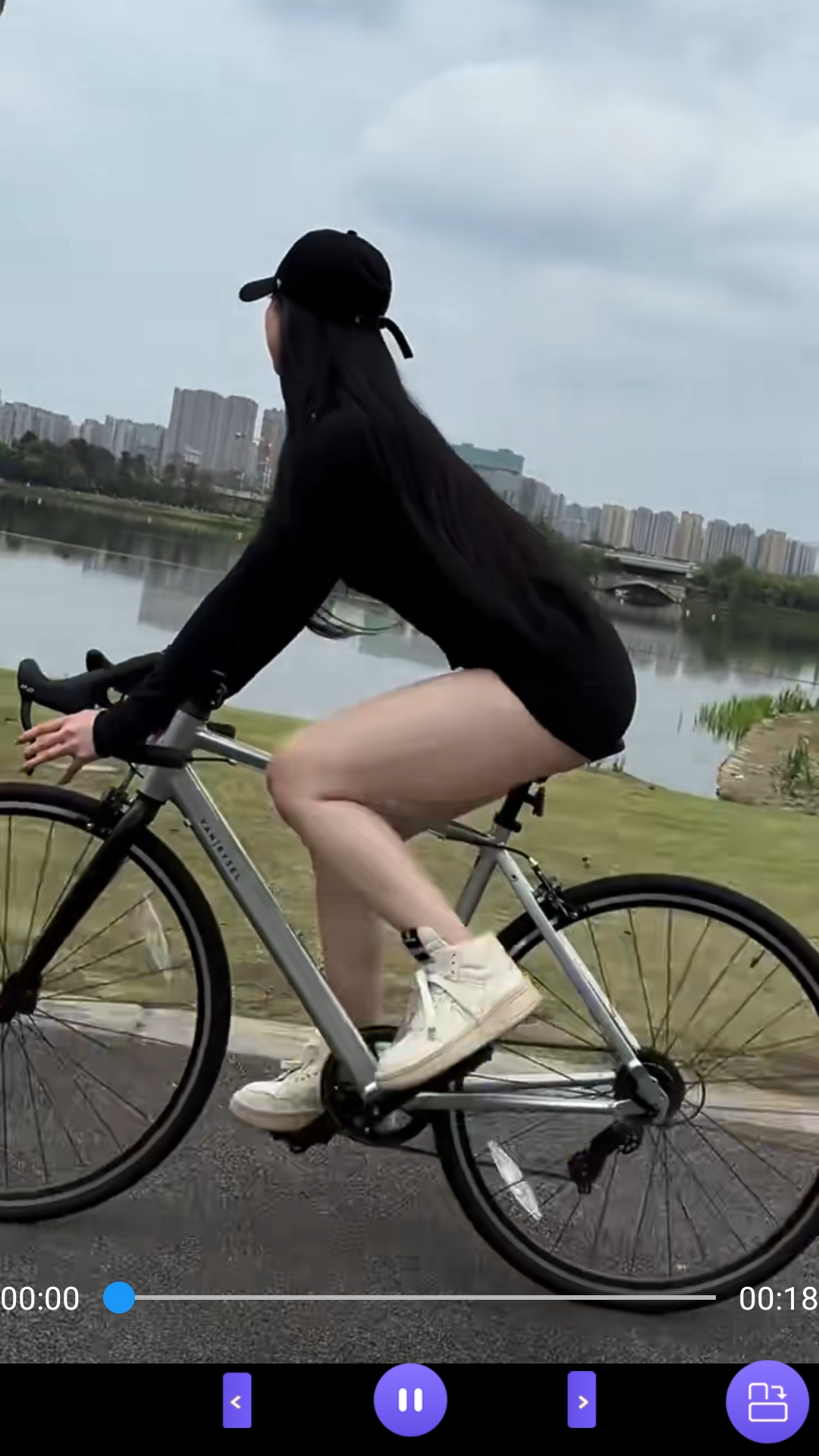 踩脚袜怎么穿脚不痛截图